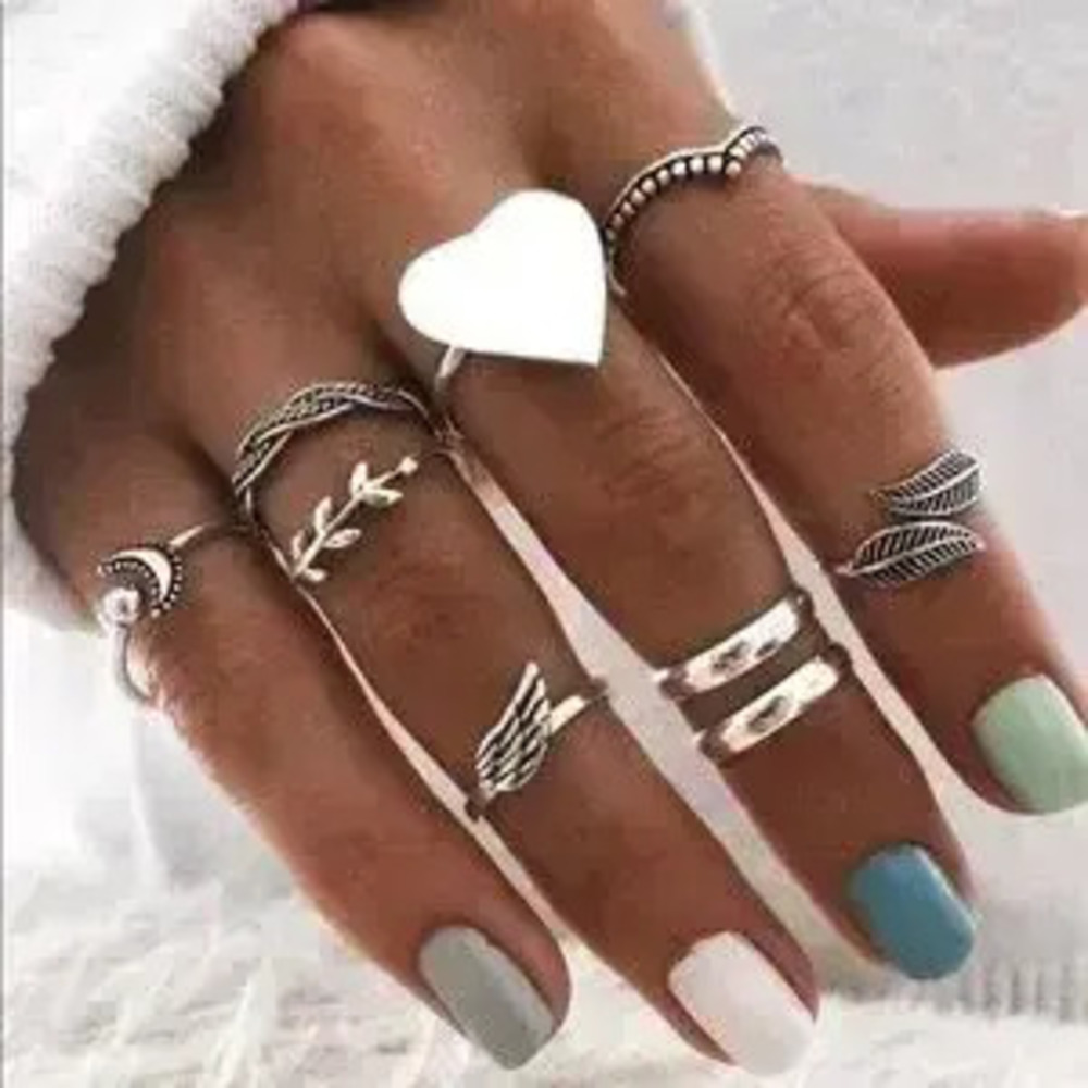 Silver tone Heart ring set